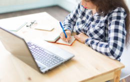 Como impulsionar sua carreira através de conteúdos relevantes?