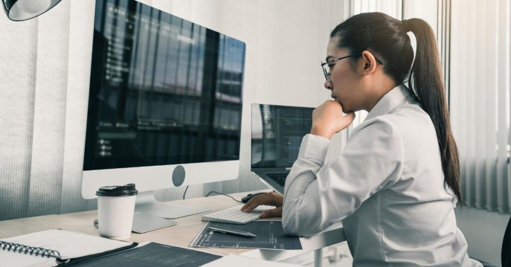 Como um desenvolvedor back-end faz para receber propostas de job na plataforma Crowd?